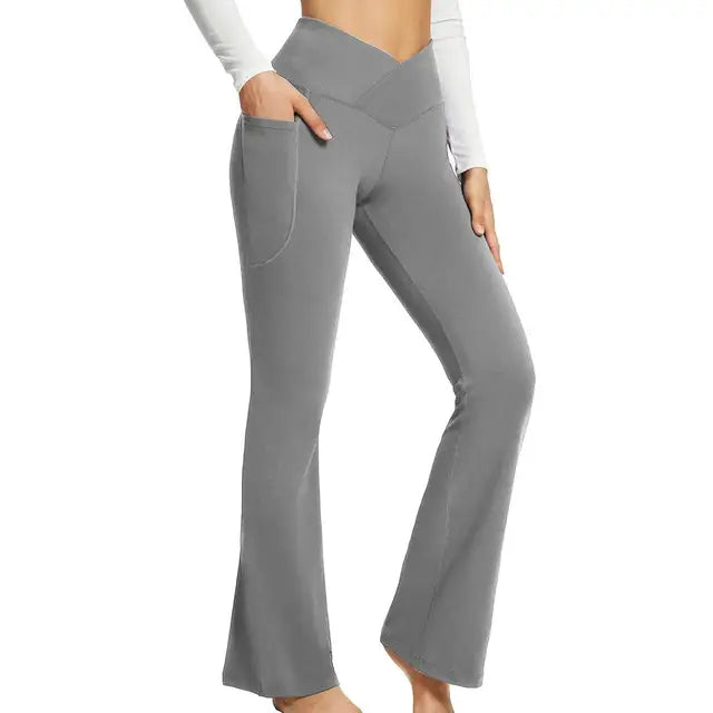 Functional and fashionable workout leggings with pockets designed for women. Made from stretchy, moisture-wicking fabric, these high-waisted leggings provide comfort and convenience during exercise and casual wear.