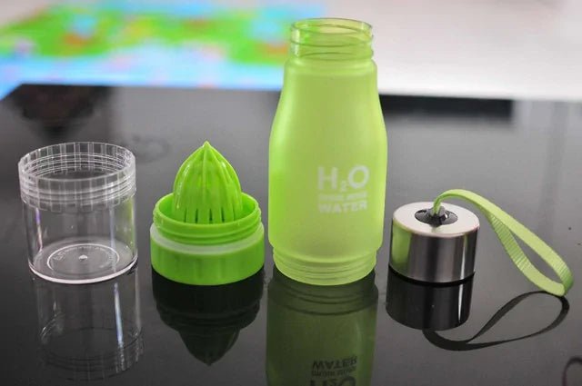 Fruit infusion water bottle designed for refreshing hydration, featuring a leak-proof design and built-in infuser to create healthy, flavorful drinks with fruits and herbs. Durable, eco-friendly, and perfect for on-the-go use, from the gym to outdoor adventures.- TNT Fitness