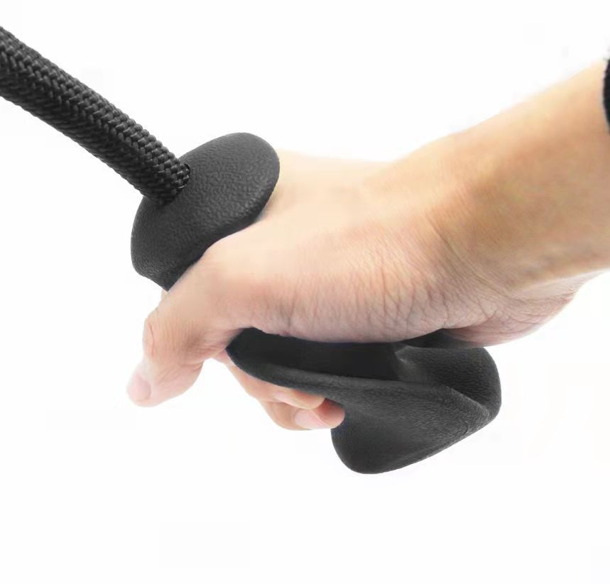 A high-quality pull-down handle is designed for back and upper body exercises. Compatible with most gym equipment, featuring a firm grip and durable construction for effective