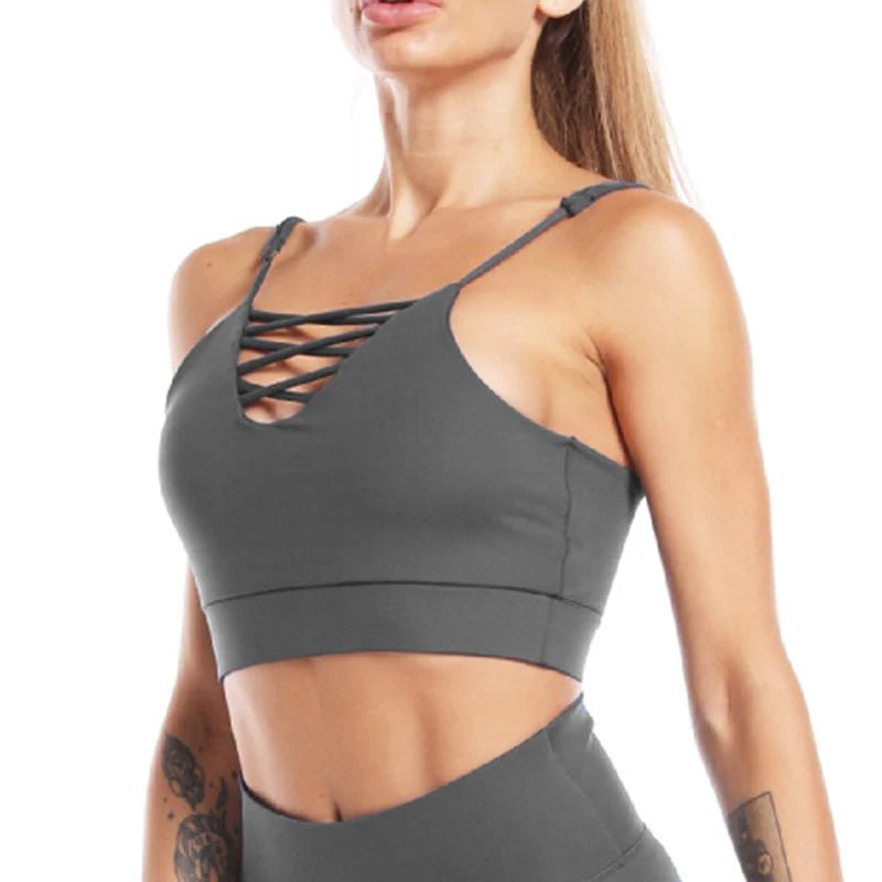Seamless 3-piece sport suit featuring a comfortable, breathable, and stretchy design. Perfect for workouts and athleisure, this set offers flexibility and style, keeping you supported during intense training sessions - TNT Fitness Gear
