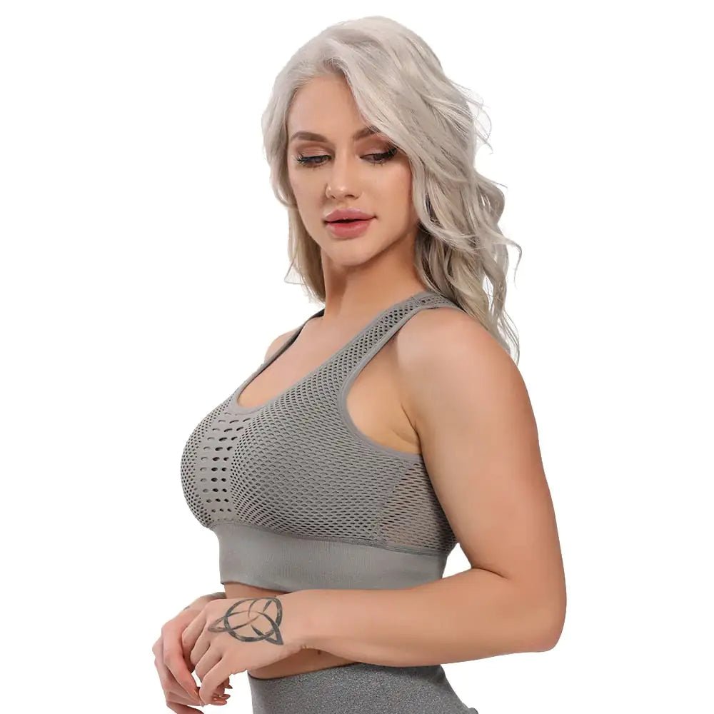 High-quality women's workout sports bra offering excellent support and comfort. Features a stylish design and moisture-wicking fabric, ideal for gym sessions, running, and various fitness activities