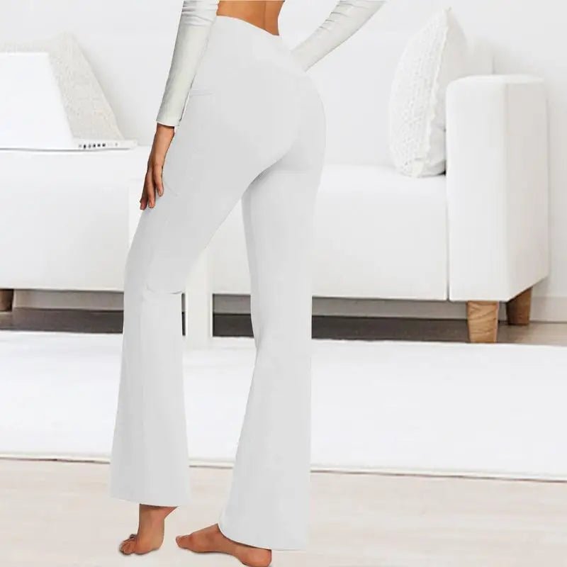 Functional and fashionable workout leggings with pockets designed for women. Made from stretchy, moisture-wicking fabric, these high-waisted leggings provide comfort and convenience during exercise and casual wear.