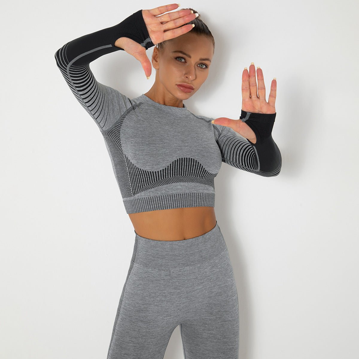 Women wearing a seamless long sleeve training set designed for workouts and active movement
