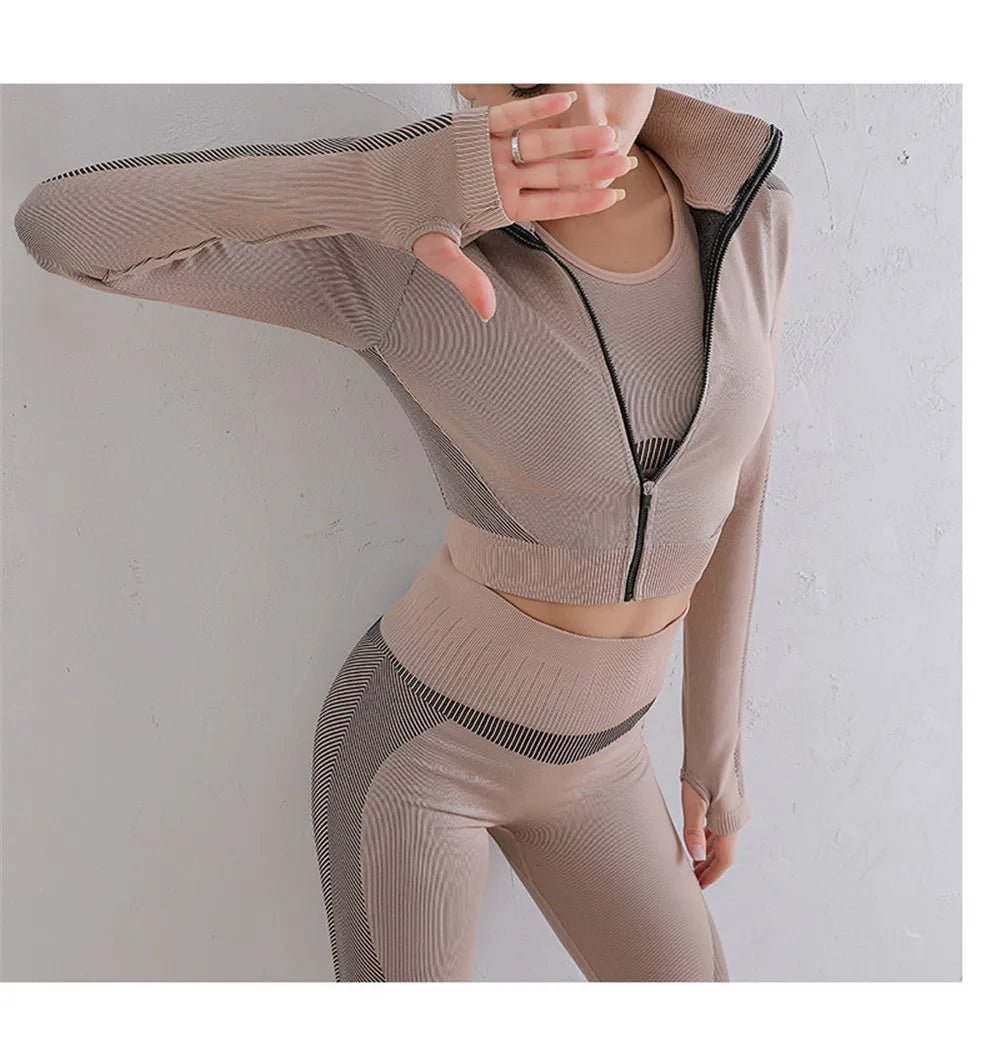 Ultimate Comfort: Women's Seamless Long Sleeve Yoga Sport Suit - TNT Fitness